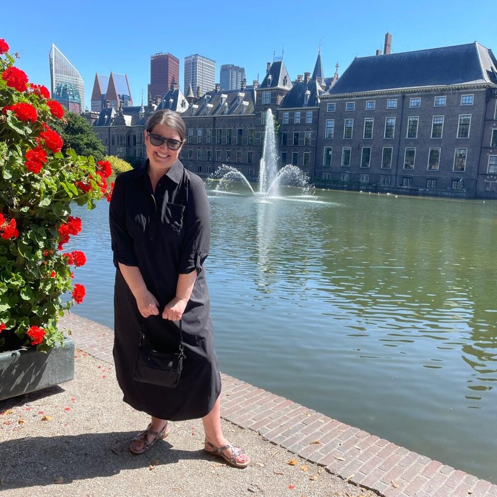 Meet your Posher, Dana